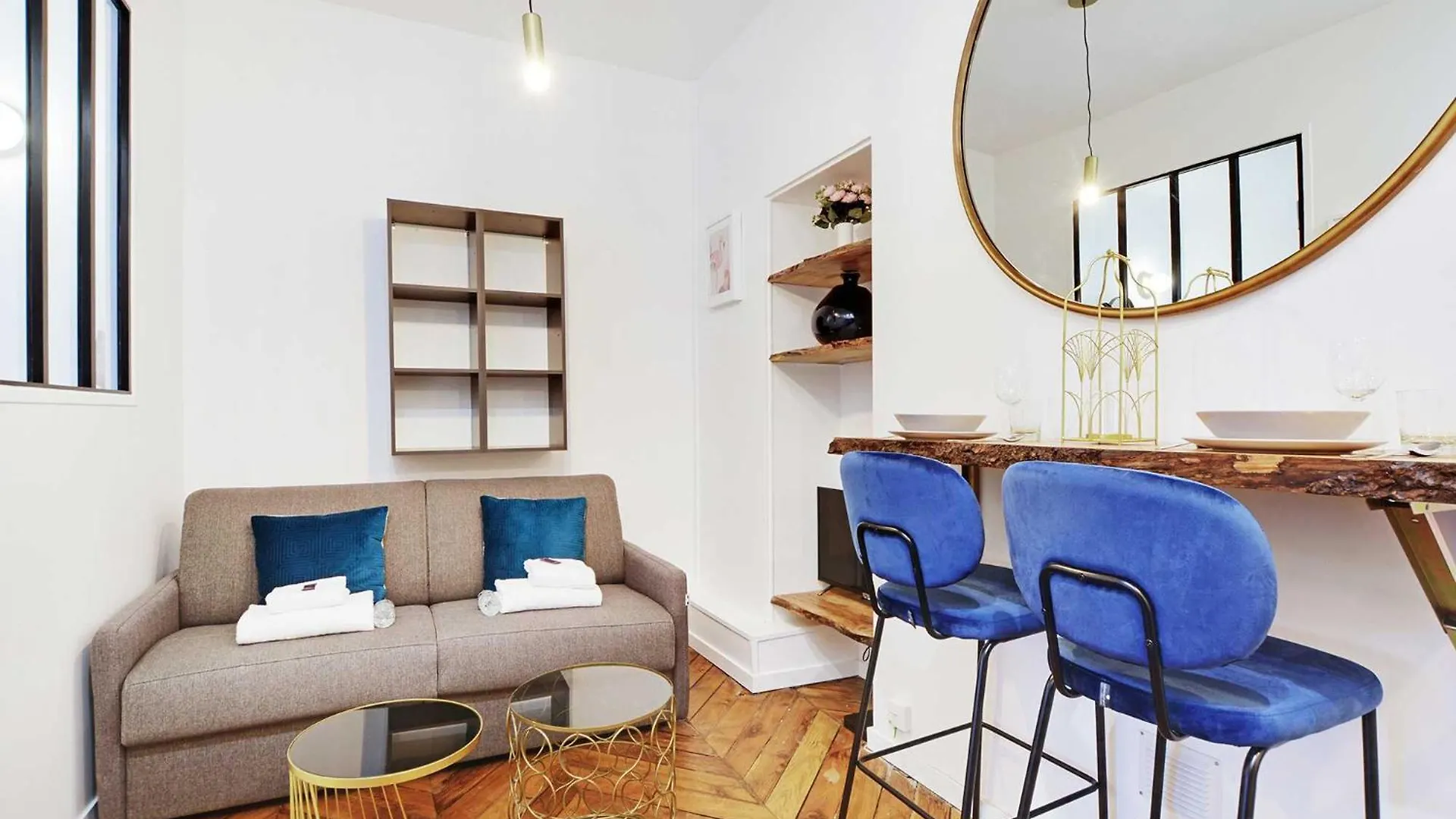 Chic Parisian Retreat Alexandre Dumas 2C Daire Paris